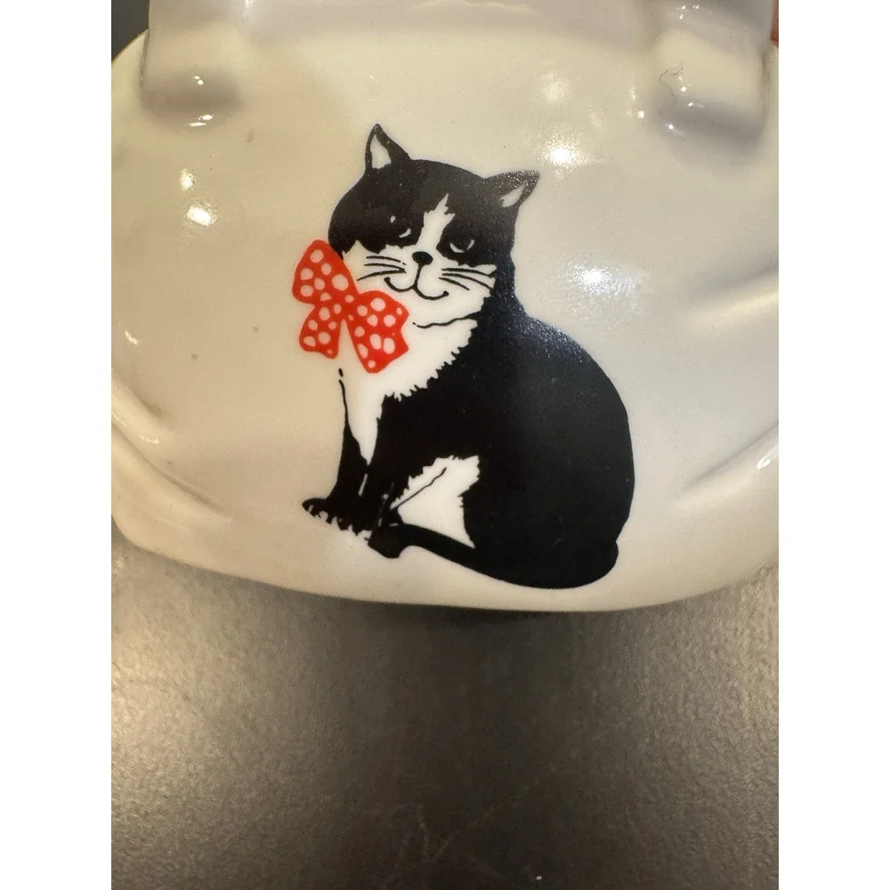 Vintage Cat Figurine Planter Black and White Tuxedo‎ Cat On Purse Shaped Holder